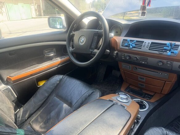 2002 BMW 7 серии 735i IV (E65/E66), серебристый, 620000 рублей - вид 7