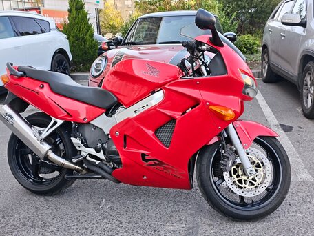 1998 Honda VFR 800, красный, 350000 рублей, вид 3