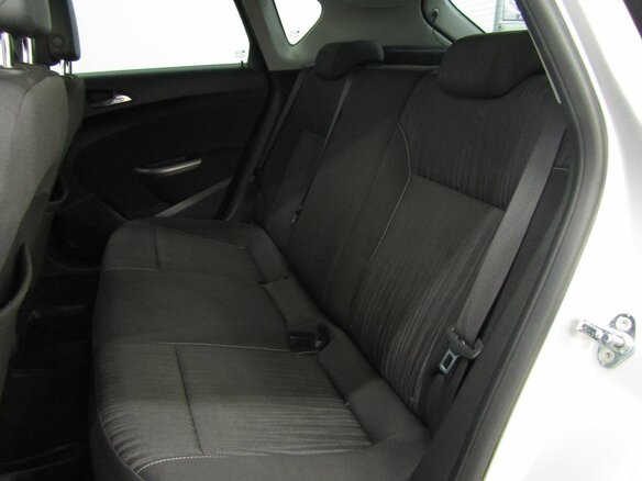 2011 Opel Astra J, серебристый - вид 11