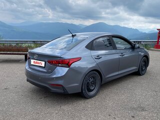 2017 Hyundai Solaris II, серый, 980000 рублей, вид 5