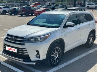 2019 Toyota Highlander III (XU50) Рестайлинг, белый, 3700000 рублей, вид 1