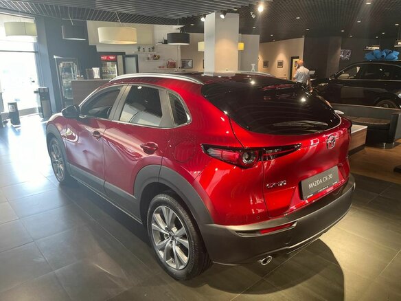 2026 Mazda CX-30 I, красный, 5008300 рублей - вид 5