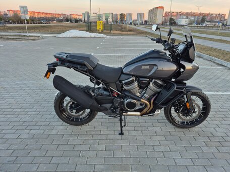 2022 Harley-Davidson Pan America, серый, 1250000 рублей, вид 3