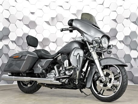2013 Harley-Davidson Street Glide, серый, 1299000 рублей, вид 1
