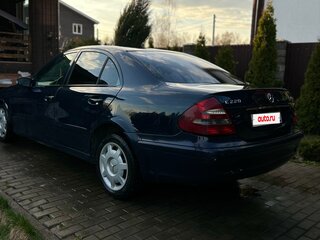 2004 Mercedes-Benz E-Класс 220 III (W211, S211), синий, 699000 рублей, вид 5