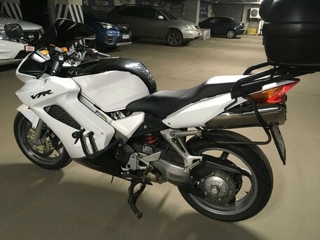 2003 Honda VFR 800, белый, 590000 рублей, вид 4