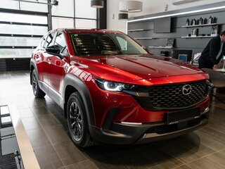 2025 Mazda CX-50, красный, 4775000 рублей, вид 3
