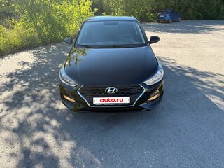 2019 Hyundai Solaris II, чёрный, 1420000 рублей, вид 4