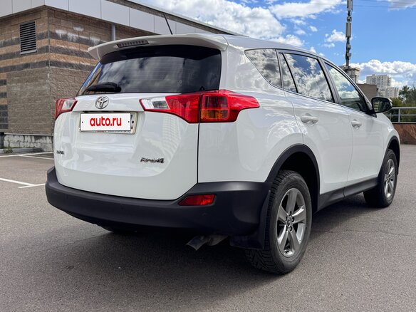 2015 Toyota RAV4 IV (XA40), белый, 1985000 рублей - вид 10