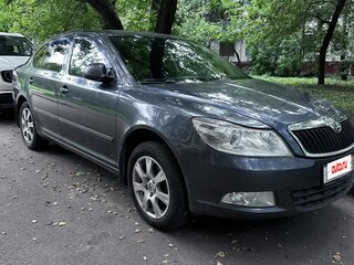 2011 Skoda Octavia II (A5) Рестайлинг, серый, 915000 рублей, вид 1