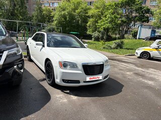 2012 Chrysler 300C II, белый, 1199000 рублей, вид 3