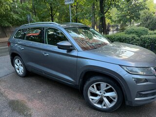 2019 Skoda Kodiaq I, серый, 2500000 рублей, вид 4