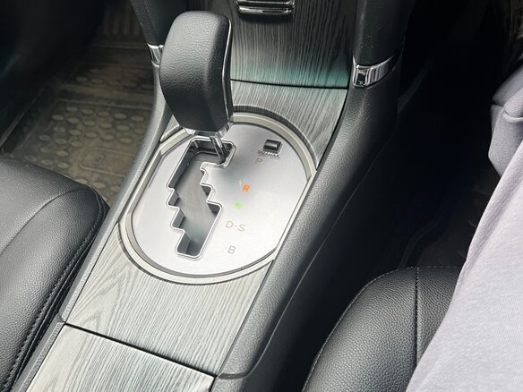2008 Toyota Allion II, серебристый, 900000 рублей - вид 9