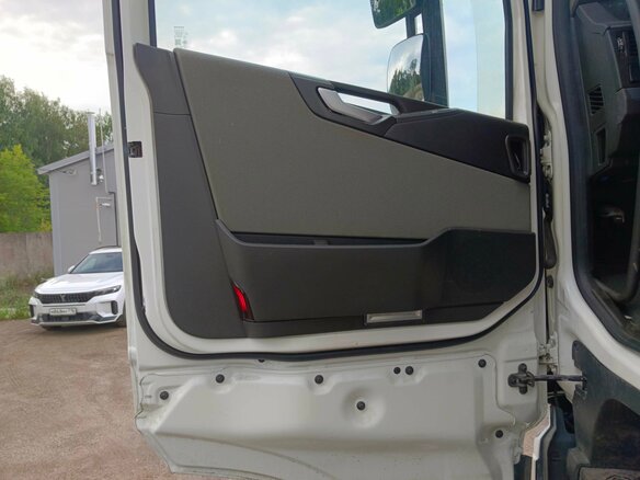 2023 Volvo FH, белый, 13005000 рублей - вид 9