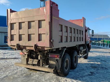 2022 Sinotruk Howo ZZ3327, красный, 3681250 рублей, вид 4