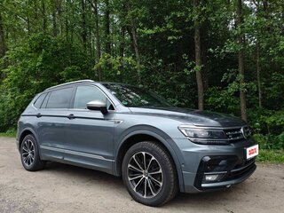 2019 Volkswagen Tiguan Allspace II, серый, 2793368 рублей, вид 2