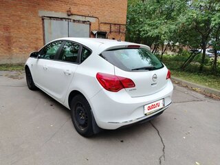2015 Opel Astra J Рестайлинг, белый, 1270000 рублей, вид 5