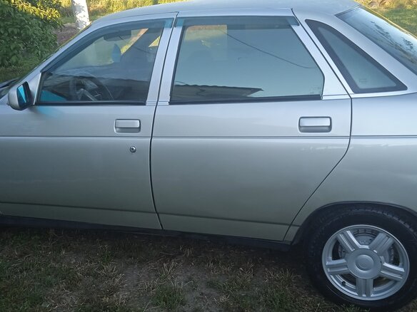 2004 Lada (ВАЗ) 2110, серебристый, 250000 рублей - вид 4