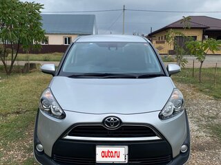 2016 Toyota Sienta II, серебристый, 1275000 рублей, вид 1