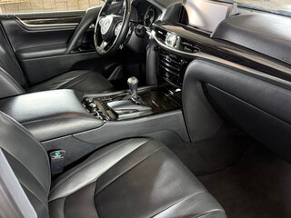 2019 Lexus LX 450d III Рестайлинг 2, чёрный, 9000000 рублей, вид 4