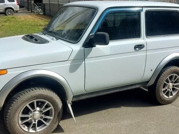 2010 Lada (ВАЗ) 2121 (4x4) I Рестайлинг, белый, 465000 рублей - вид 7