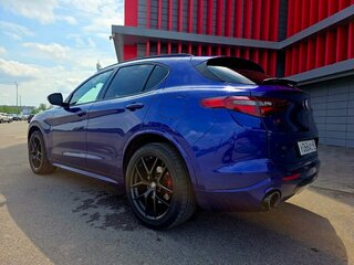 2020 Alfa Romeo Stelvio I, синий, 3549999 рублей, вид 2