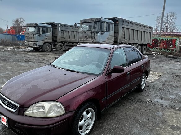 1997 Honda Civic VI, красный, 215000 рублей