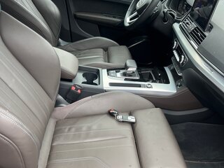 2022 Audi Q5 45 TFSI II (FY) Рестайлинг, белый, 6000000 рублей, вид 5