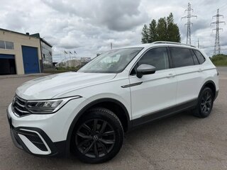 2022 Volkswagen Tiguan Allspace II Рестайлинг, белый, 2732000 рублей, вид 1