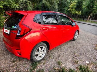 2014 Honda Fit III, красный, 720000 рублей, вид 2