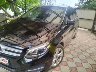 2018 Mercedes-Benz B-Класс 180 II (W246) Рестайлинг, чёрный, 1390000 рублей, вид 4