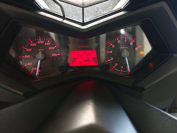 2016 Yamaha TMAX, коричневый, 750000 рублей - вид 3