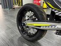 2016 Husqvarna 701 Supermoto, жёлтый, 790000 рублей - вид 5