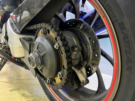 2015 Honda VFR 800, красный, 745000 рублей, вид 4
