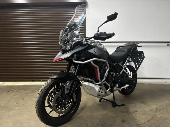 2024 Triumph Tiger 900, серый, 1700000 рублей