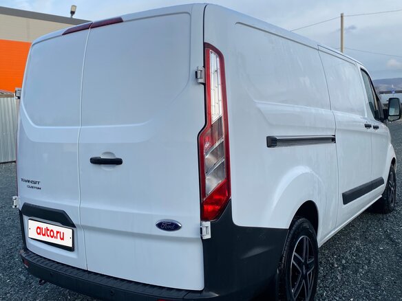 2017 Ford Transit Custom LWB I Рестайлинг, белый, 2700000 рублей - вид 3