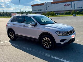 2018 Volkswagen Tiguan II, серый, 2800000 рублей, вид 3