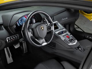 2020 Lamborghini Aventador I Рестайлинг, жёлтый, 50247055 рублей, вид 3