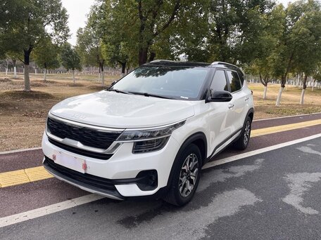 2021 Kia KX3, белый, 1590000 рублей, вид 1