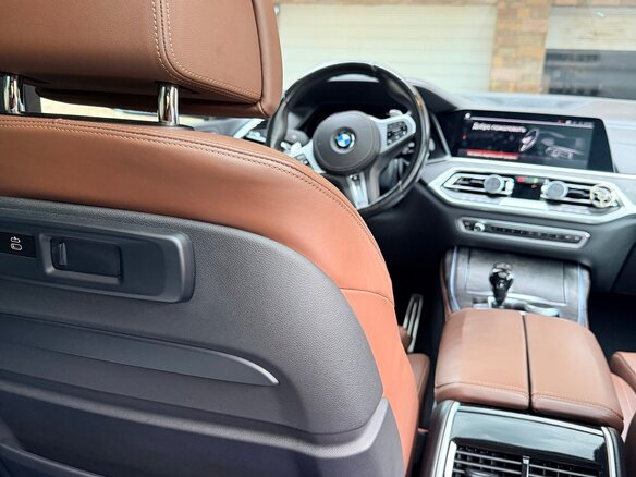 2021 BMW X7 40d I (G07), серый, 7500000 рублей - вид 11