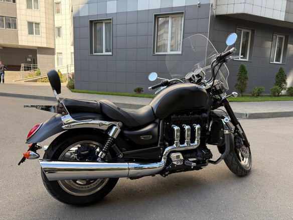 2012 Triumph Rocket III, чёрный, 900000 рублей - вид 27