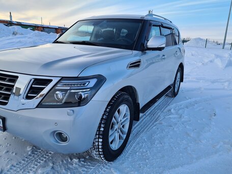 2011 Nissan Patrol VI (Y62), серебристый, 3490000 рублей, вид 2