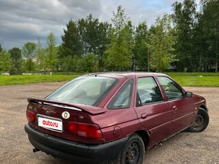 1996 Ford Escort V Рестайлинг 2, пурпурный, 110000 рублей, вид 4