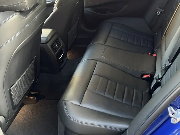 2018 BMW 3 серии 330i VII (G2x), синий, 3000000 рублей - вид 8
