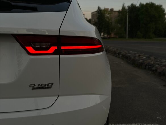 2018 Jaguar E-Pace I, белый, 3300000 рублей - вид 21