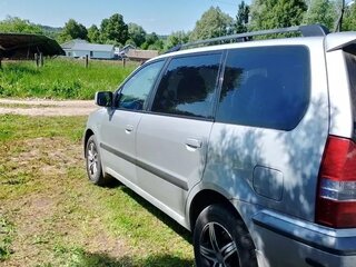2002 Mitsubishi Space Wagon III, серебристый, 430000 рублей, вид 4