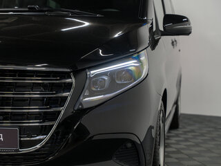 2026 Mercedes-Benz V-Класс Extra Long 300 d экстра длинный III (W447) Рестайлинг 2, чёрный, 14890000 рублей, вид 2