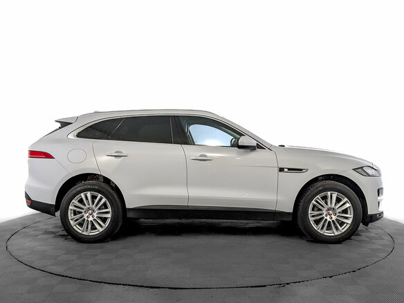2016 Jaguar F-Pace I, белый - вид 3