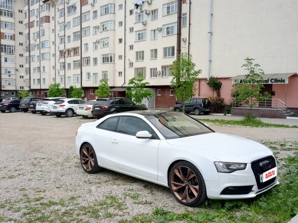 2011 Audi A5 I (8T) Рестайлинг, белый, 1300000 рублей - вид 12