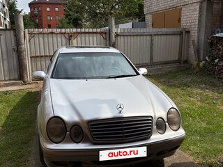 2000 Mercedes-Benz CLK-Класс 200 I (W208) Рестайлинг, серебристый, 550000 рублей, вид 1